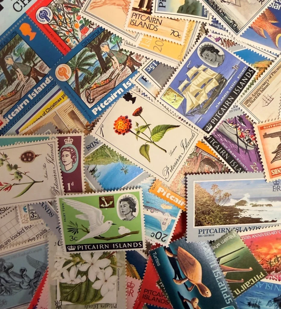 #MP2192
Pitcairn Islands, 100 Different Stamps