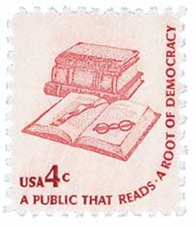 #1585 - 1977 4c Americana Series: Book and Eyeglasses