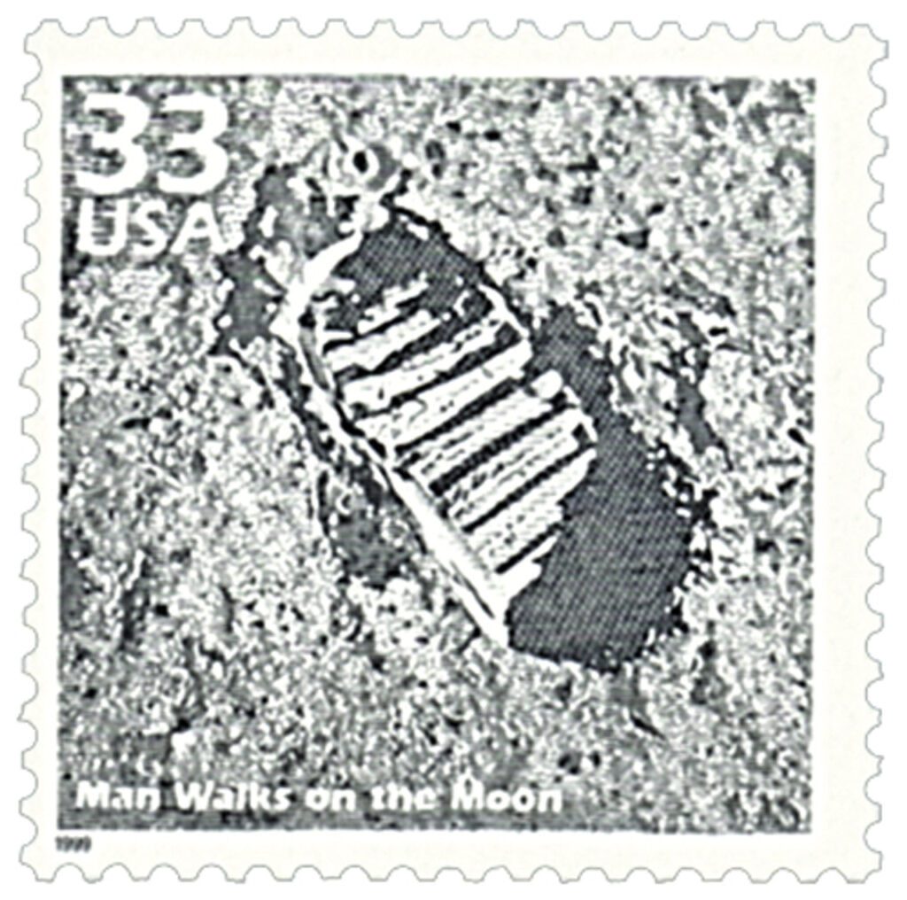#3188c - 1999 33c Celebrate the Century - 1960s: Man Walks on Moon