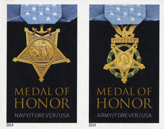 #4822-23f - 2013 First-Class Forever Stamp - Imperforate Medal of Honor: World War II