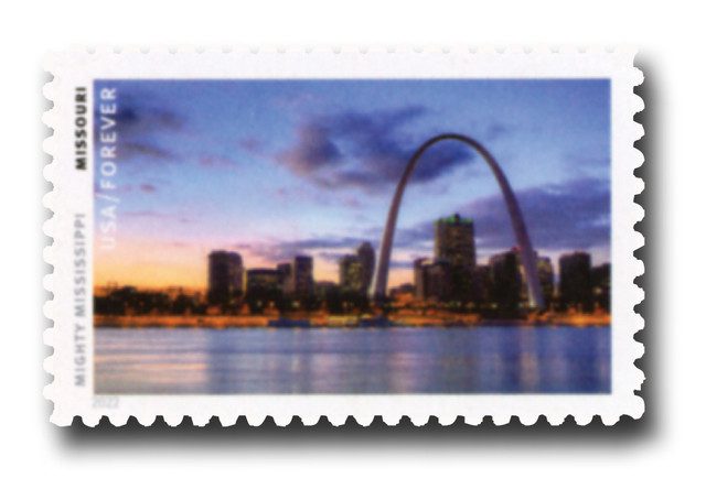 #5698e - 2022 First-Class Forever Stamp,Mighty Mississippi: Missouri